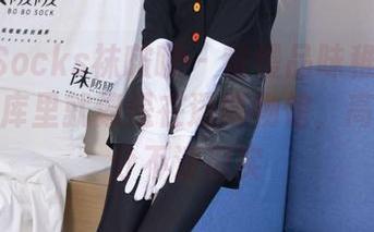 BoBoSocks袜啵啵 – 慢慢品味稚予的皮鞋，图库里就像是在逛博物馆，高清得我分不清现实