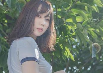 本季MyuA(뮤아)图册，新鲜出炉的美脚，时刻提醒我们要当个微妙的腿控。