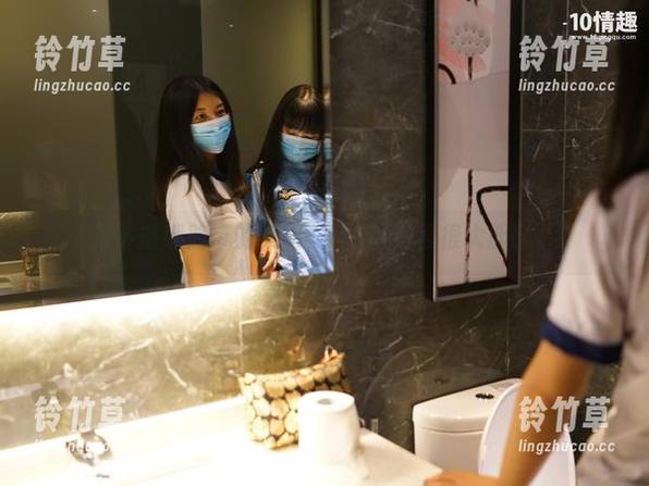ROSI口罩 这种捆绑胶带的美图,ROSI放得很大胆酸。