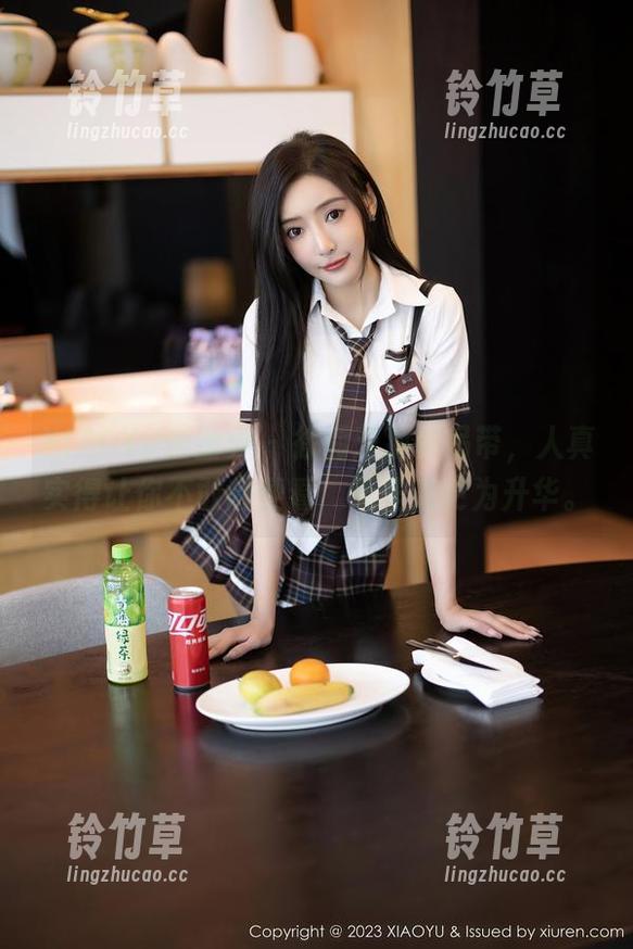 XIAOYU语画界 - 徐莉芝那种吊带，人真实得让你不敢随便看，无圣光更为升华。