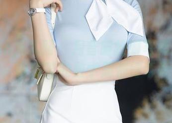 Xiuren秀人网 – 月音瞳校服写真：全校最美图，再痛苦的数学题都得乖乖看完！