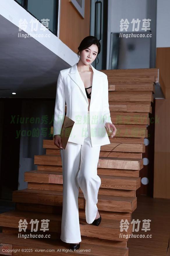 Xiuren秀人网-陈念灵Vickyao Xiuren秀人网 - 空姐出炉!陈念灵Vickyao的写真套图,比航班更令人期待。
