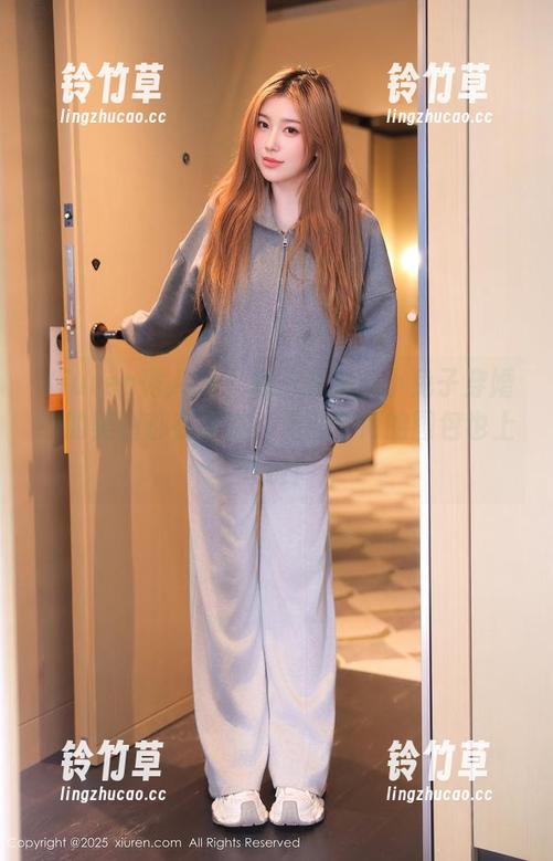 Xiuren秀人网 - 每一张麻吉小兔子穿婚纱的美图都在诉说，无可奈何的图包也上架啦！