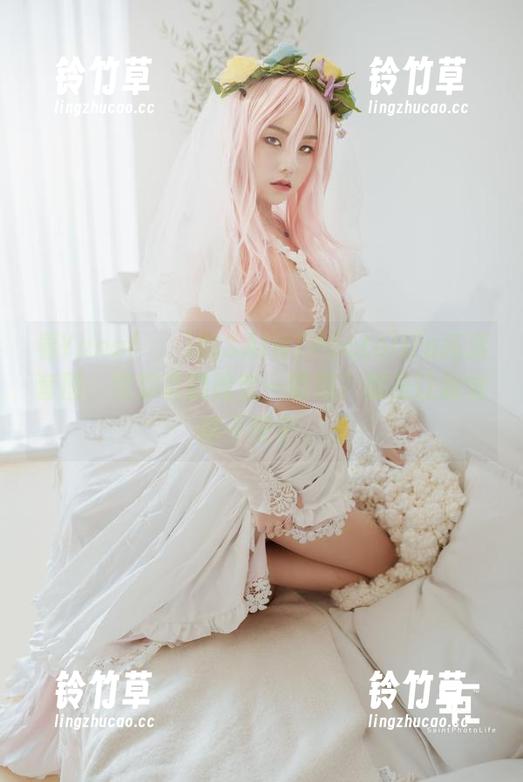 看Yuna(윤아)的SAINTPhotolife高清套图，奖项真能改变一切吗？倒是让我觉得不安宁。