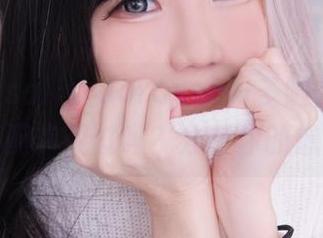 裤里丝×sally dorasnow多啦雪：这样的搭配你见过吗？分享你的想法！