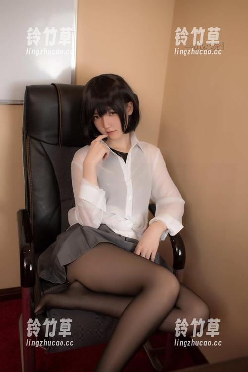 拜托！一小央泽和她的可爱写真集，能不能再给点其他的资源啊！