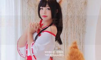 让无圣光来安排的白天鹅写真，哦，对，你烨烨不停在转