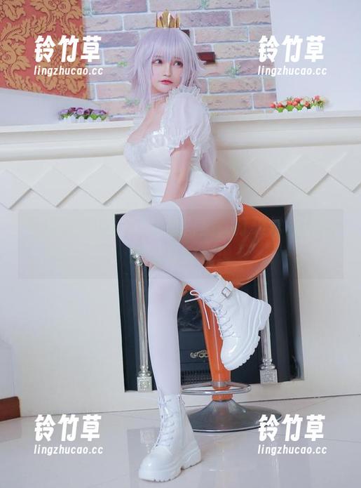 千夜未来的圣诞私拍图集，打破常规的一瞬间等你发现