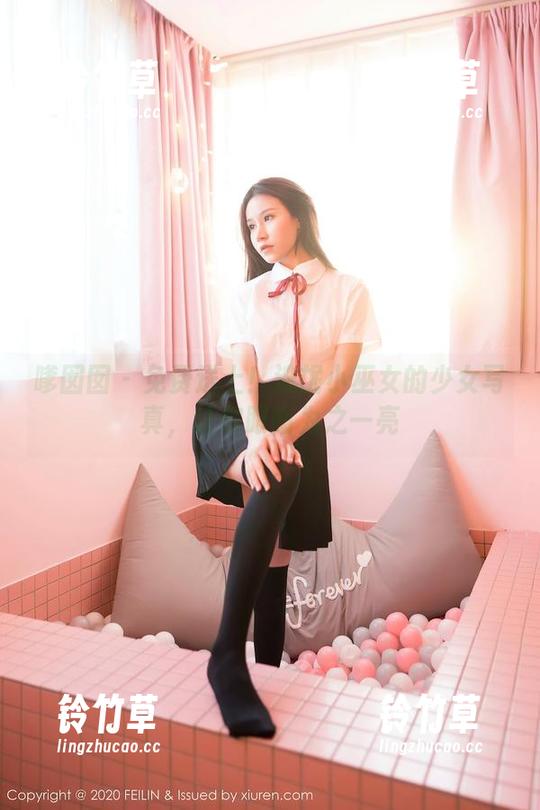 嗲囡囡-流氓小巫女 嗲囡囡 - 免费送上!流氓小巫女的少女写真,让你眼睛为之一亮