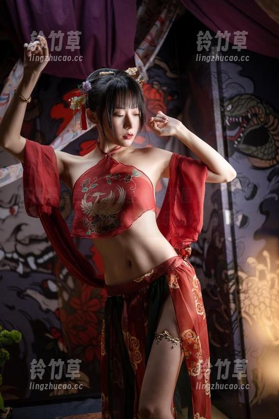 坏露露香宝 坏露露香宝与她的室内高清图库,咱们这里不讲究的,欢乐就好!