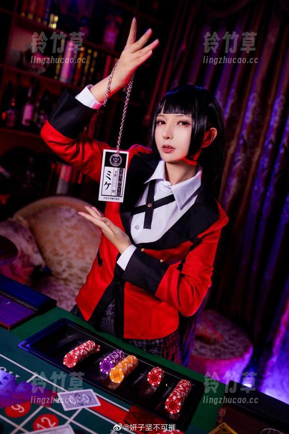 妍子坚不可摧 写真集里看妍子坚不可摧,谁还不想着喜多川的海梦呢?