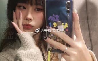 当黑丝遇见安曜曜，两幅魅力无限的原图展现出火花的时绝不止停留在想象！