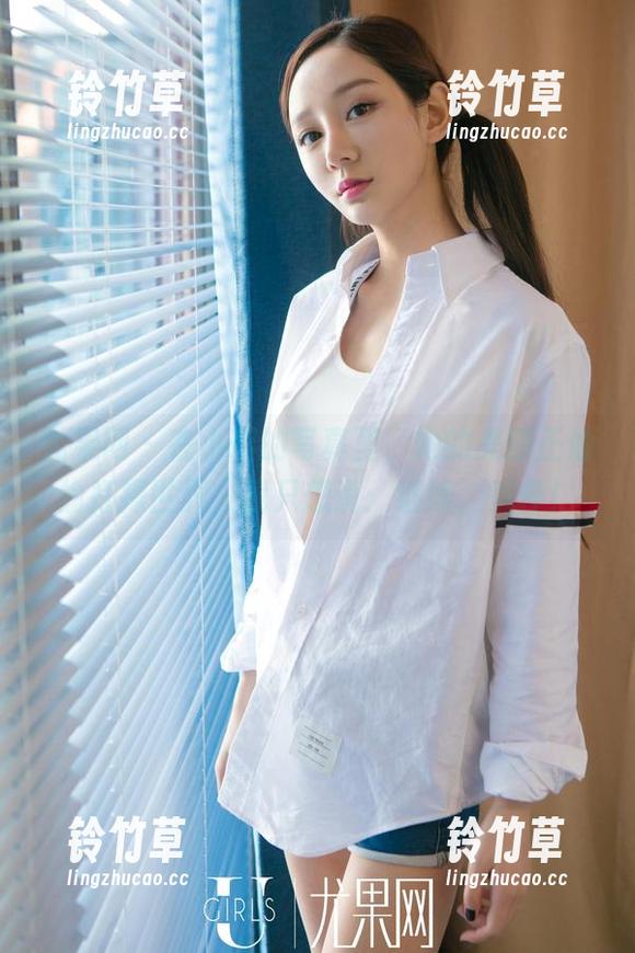尤果网-小琪 尤果网 - 在小琪的写真里,她的美脚正偷偷打探世界,我只想说:继续,别停!