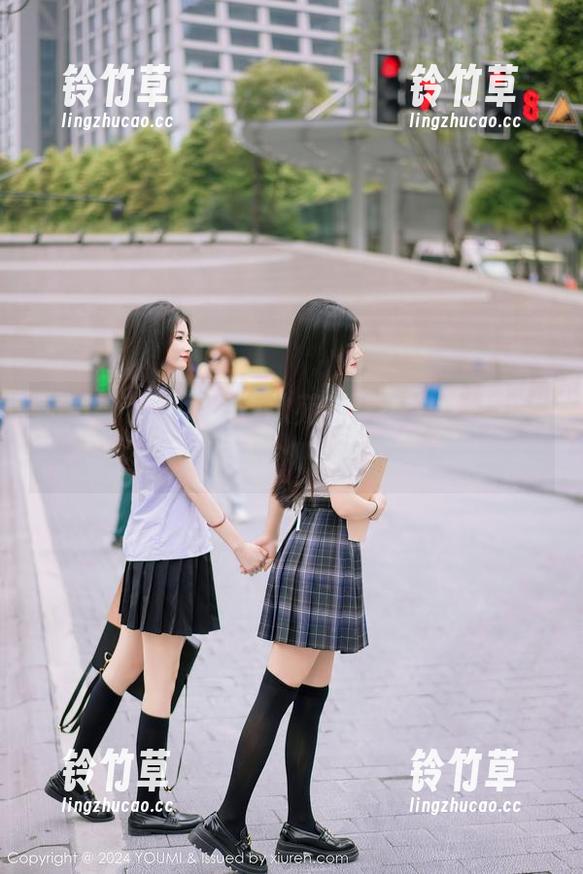 尤蜜荟-黄歆苑 尤蜜荟 - 买不买黄歆苑的红裙合集,你能忍住那个眼神吗?