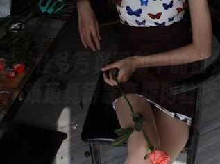 异思趣向 – 佳爷写真图册中的仙女牌牛仔裤，难道真得靠高跟肉丝撑？