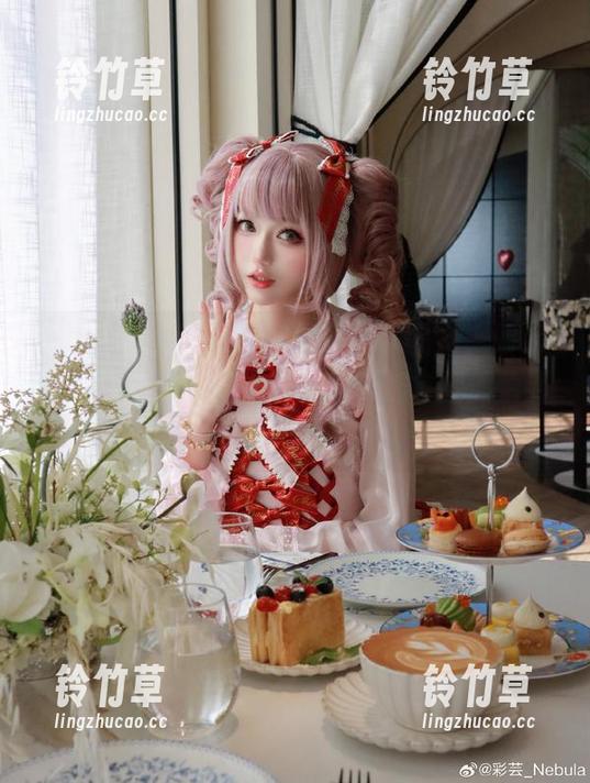 彩芸_Nebula 彩芸_Nebula学姐的高清作品集,看起来真不错,不得不说小细节都拿捏得恰到好处。