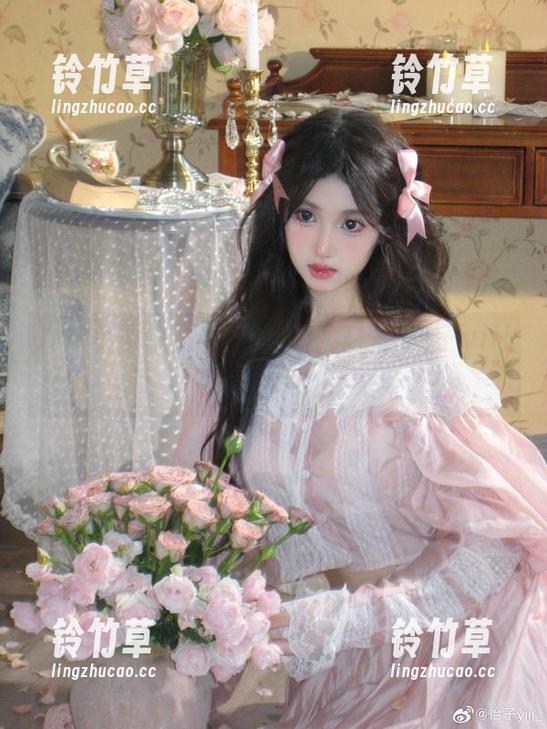 怡子yiii 私拍小课堂:网袜的千种穿搭,怡子yiii私藏的大招!