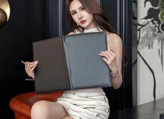 星颜社 – 晨晨Cherry的美脚私房秀，图包全在这儿，快来瞧瞧！
