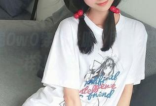 当木绵绵OwO穿上校服，图包里的调皮模样让人忍俊不禁！
