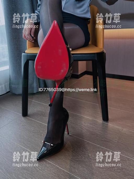 微密圈 - 精选眼镜套图：楚楚不吃鱼那双眼镜后的谜，值得一一解开