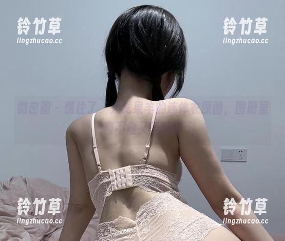 火龙果羊 微密圈 - 愣住了,火龙果羊的连体衣原图,图册里瘦不瘦又美的哟