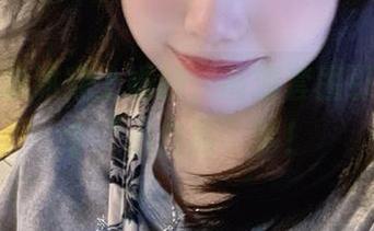 当炸酱沐沐穿上婚纱，高清套图引发又一个“小白脸”梦！