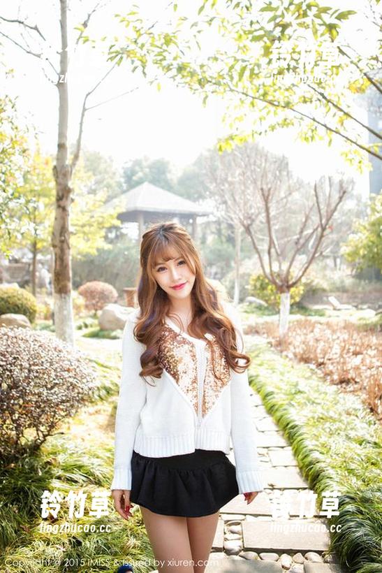 爱蜜社-乐薇Vivi 爱蜜社 - 在乐薇Vivi的短裤里,图片待你细细品味。