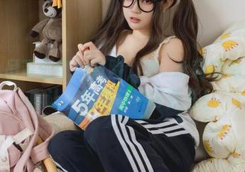 黄色吊带的奇妙冒险，神沢永莉的私房写真让人想尽各种可能性！