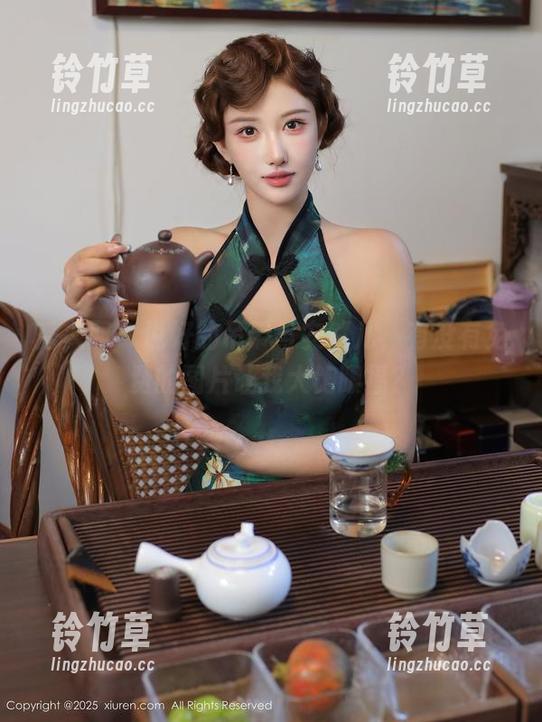 秀人网-安然儿 秀人网 - 说好的吊带与安然儿,有没有免费的图片让我大饱眼福?