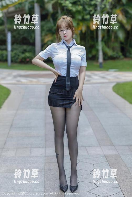秀人网-徐莉芝Botty 秀人网 - 徐莉芝Botty的新眼镜照,免费给你的下载库添点火花?
