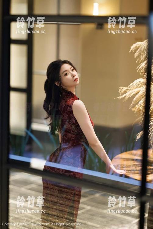 秀人网 - 月夕Lily在线：看看这身显眼的体操服合集，绝了吧！