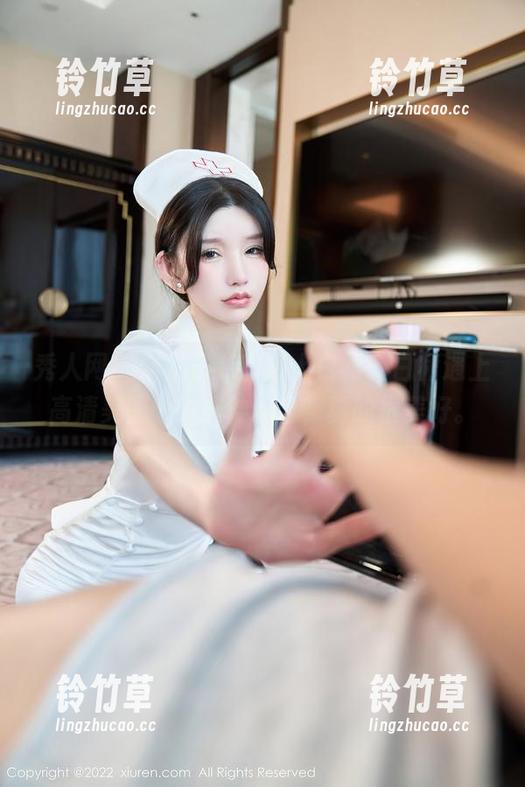 秀人网 - 当柚子178遇上白裙，白裙遇上高清美图……这种配合，真的很美好。