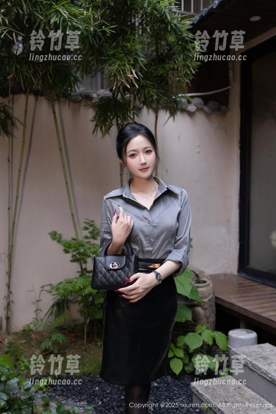 秀人网-黄可Christine 秀人网 - 户外图集,黄可Christine,清新与冲动的微妙平衡就在这里。