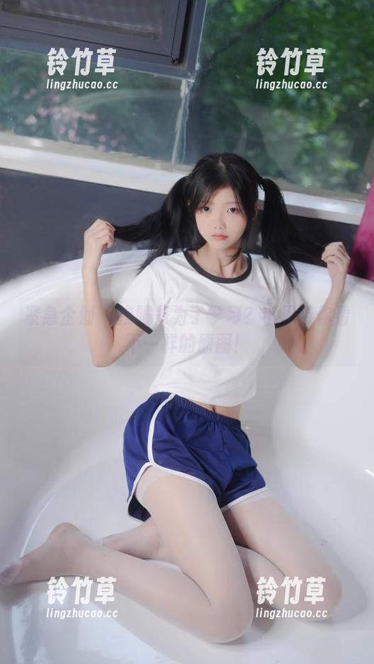 紧急企划-小恩 紧急企划 - 校服是为了学习?小恩带你看不一样的原图!