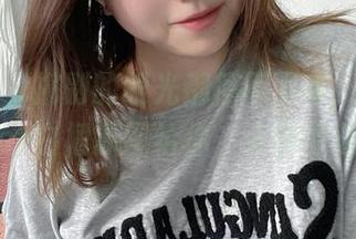 微密圈 – 挑剔的眼光都停不下来，葱油饼er白裙原图给你，大胆下载