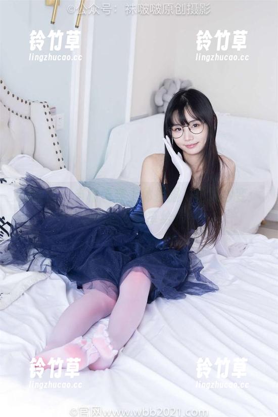 袜啵啵-稚予 袜啵啵 - 当稚予穿上体操服,画风秒变:作品集分享给你