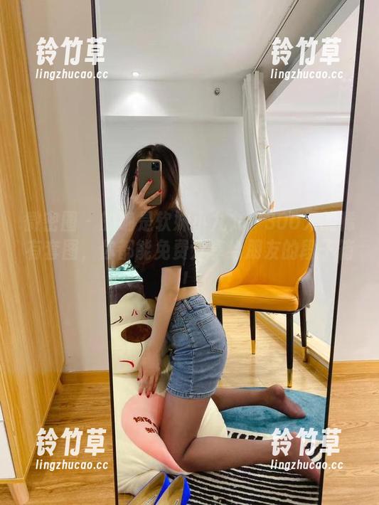 微密圈 - 的确是软妹小九九！300元的稀有套图，你都能免费分享给朋友的段子箱！