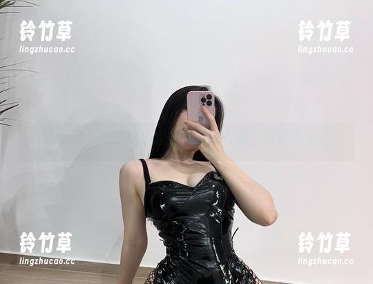 铁锤姐姐 微密圈 - 铁锤姐姐出租的死库水合集,谁敢不想看?