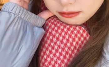 一张原图能引发多少想象？闪月半玩得就像给加藤惠加了特效一样！