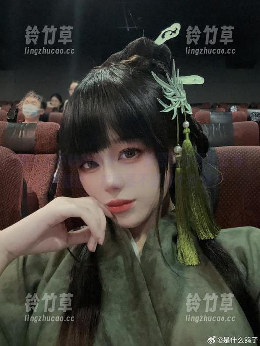 阿九从不咕咕 阿九从不咕咕的停云,那原图好得让云看了想隐退,套图要不要做个背景?