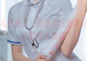 面饼仙儿又来了，最新裸足图集让人忍不住想低头瞧瞧